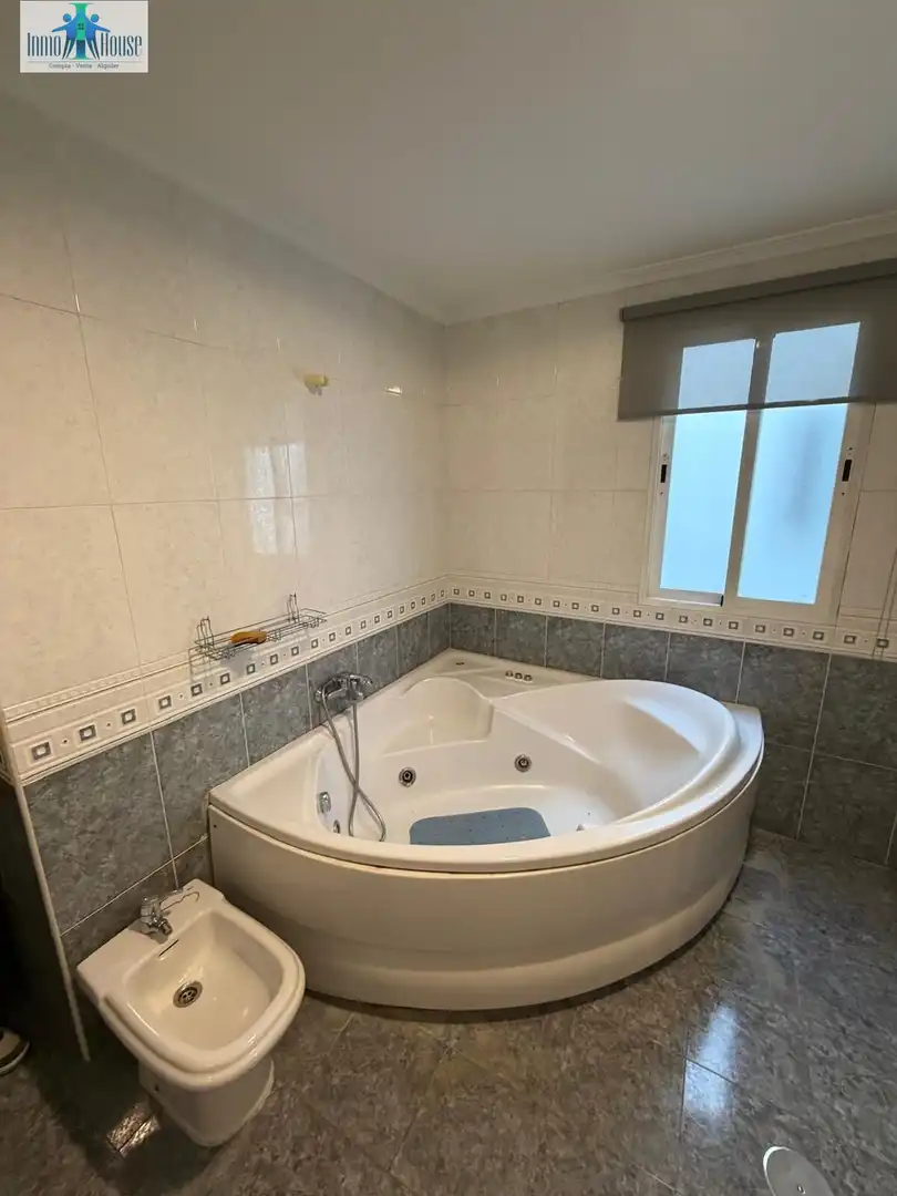 Baño de Dúplex en venta en Albacete con Calefacción y Amueblado
