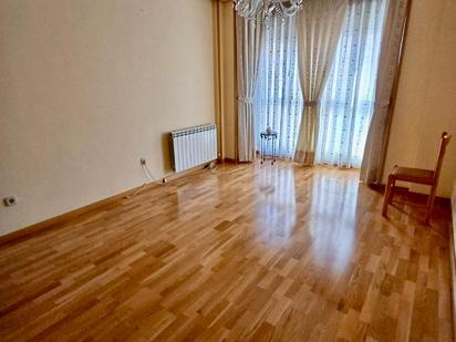 Bedroom of Flat for sale in Leganés  with Air Conditioner, Heating and Parquet flooring