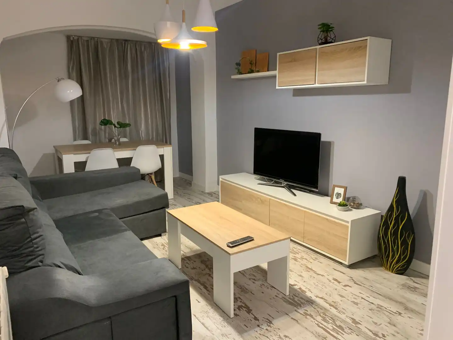 Sala de estar de Piso de alquiler en Zaragoza con Calefacción, Parquet y Amueblado