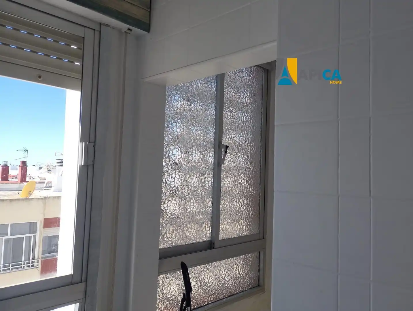 Wohnung zum Verkauf in Barbate mit Terrasse, Abstellraum und Möbliert