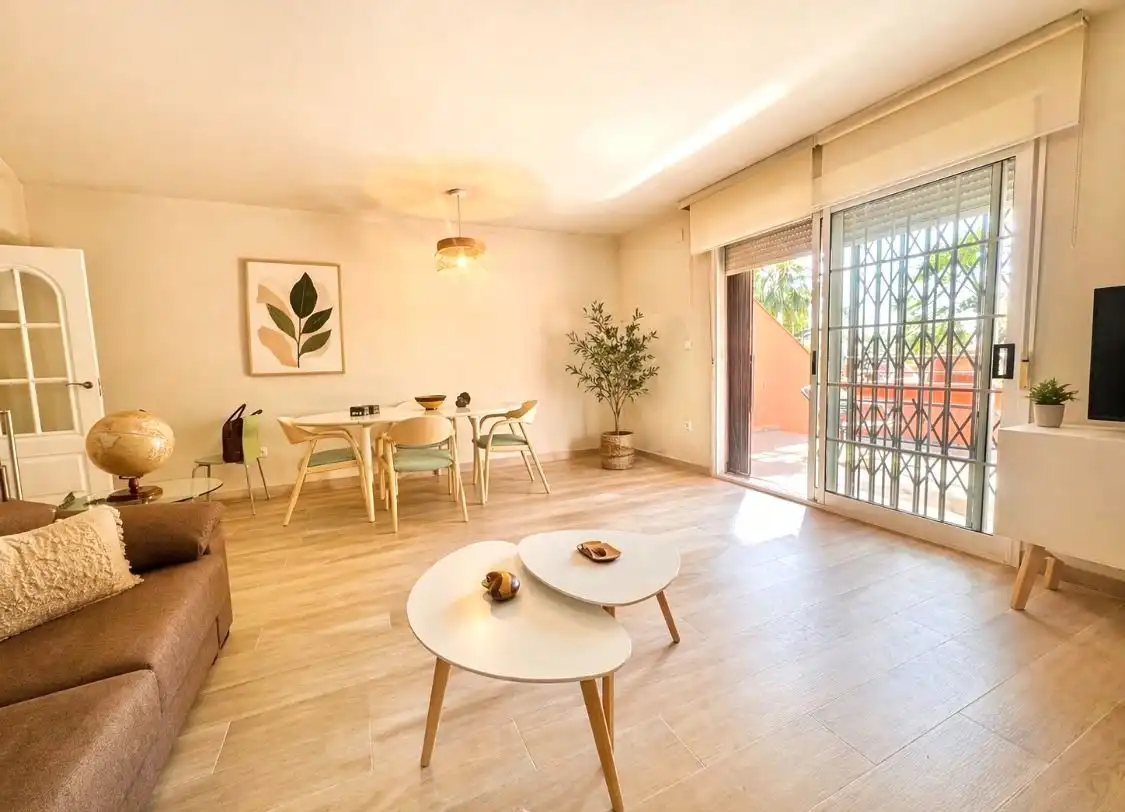 Sala d'estar de Casa o xalet en venda en Sant Joan d'Alacant amb Aire condicionat, Calefacció i Jardí privat