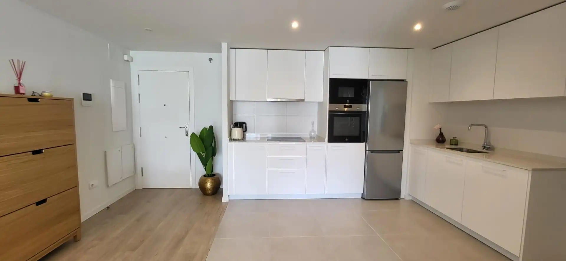 Cuina de Apartament de lloguer en Marbella amb Aire condicionat, Calefacció i Terrassa