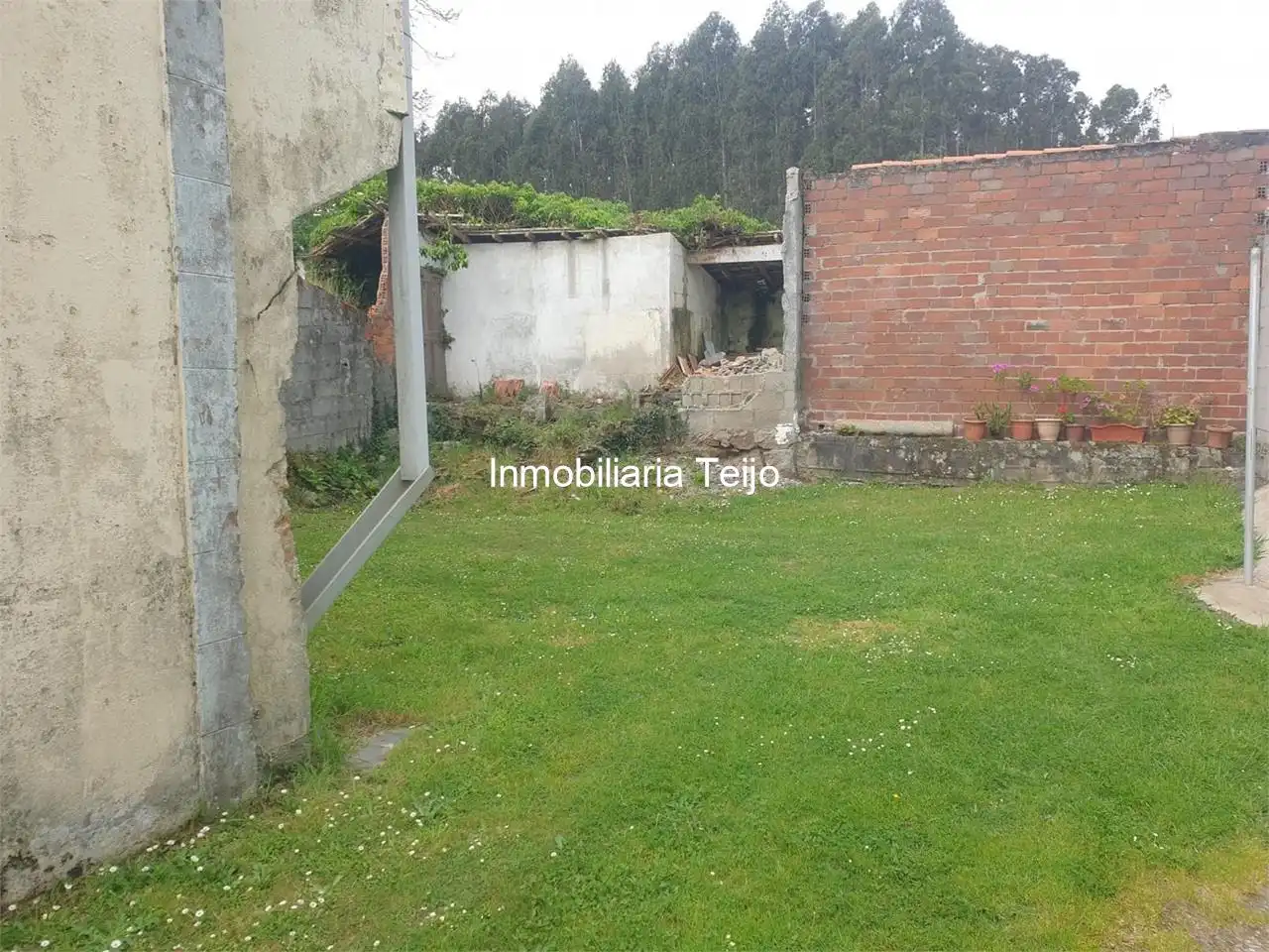 Casa adosada en venta en Narón