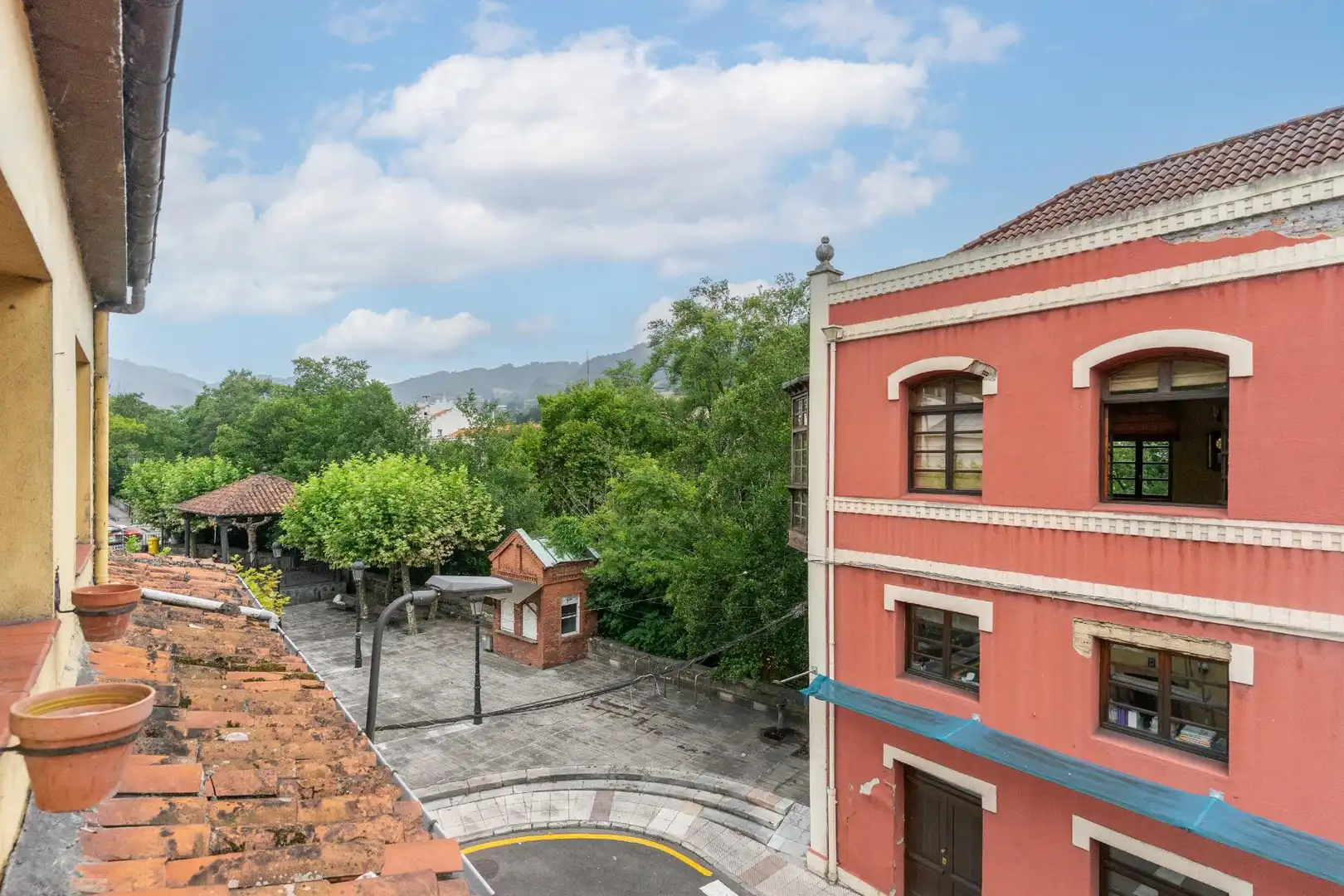 Außenansicht von Dachboden zum Verkauf in Oviedo  mit Heizung und Möbliert