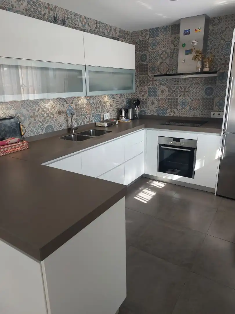 Cocina de Casa o chalet en venta en Málaga con Aire acondicionado, Jardín privado y Piscina
