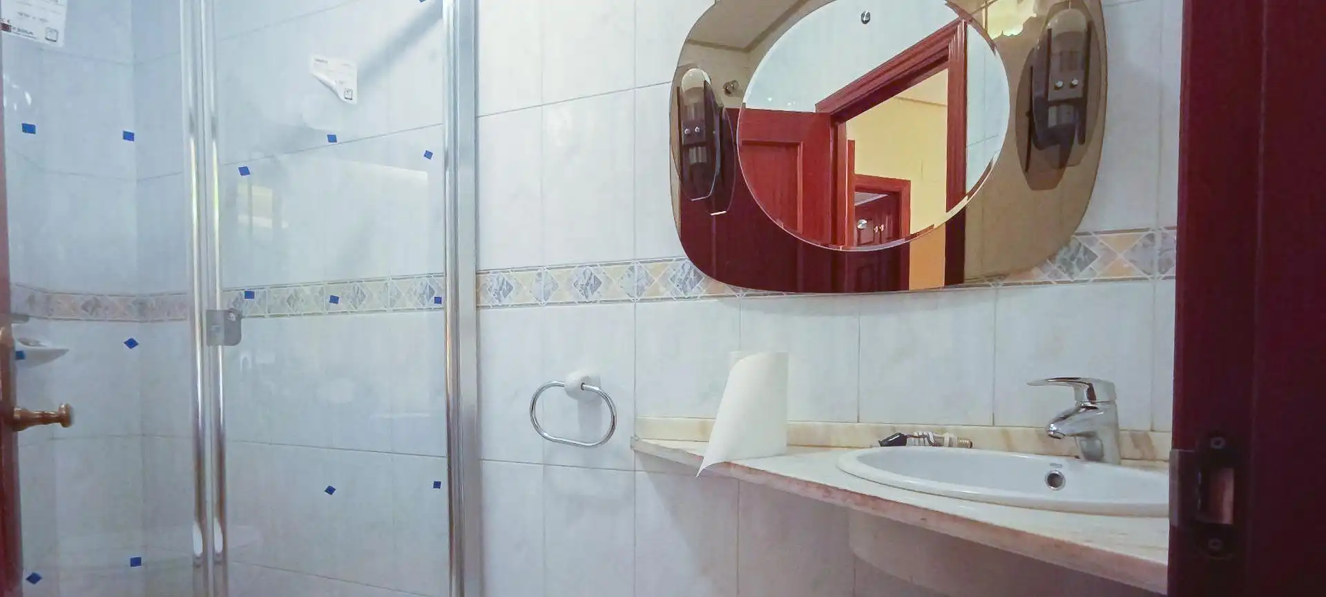 Baño de Piso de alquiler en León Capital  con Calefacción, Terraza y Amueblado