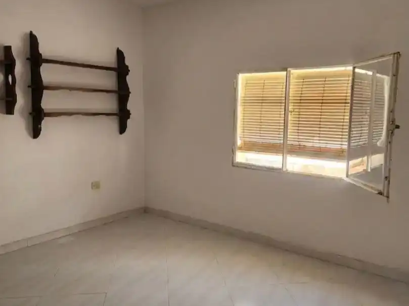 Piso en venta en Algeciras con Piscina y Balcón