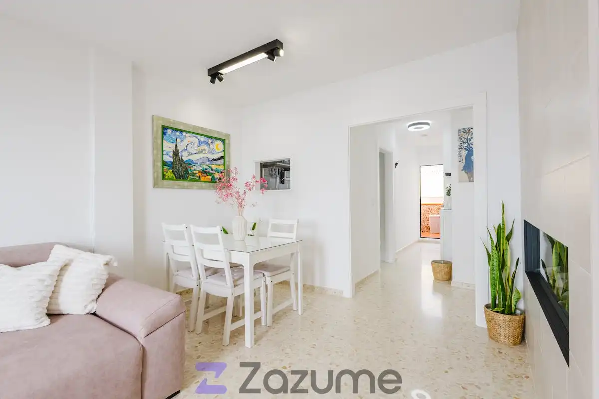 Comedor de Ático de alquiler en Vélez-Málaga con Aire acondicionado, Calefacción y Terraza