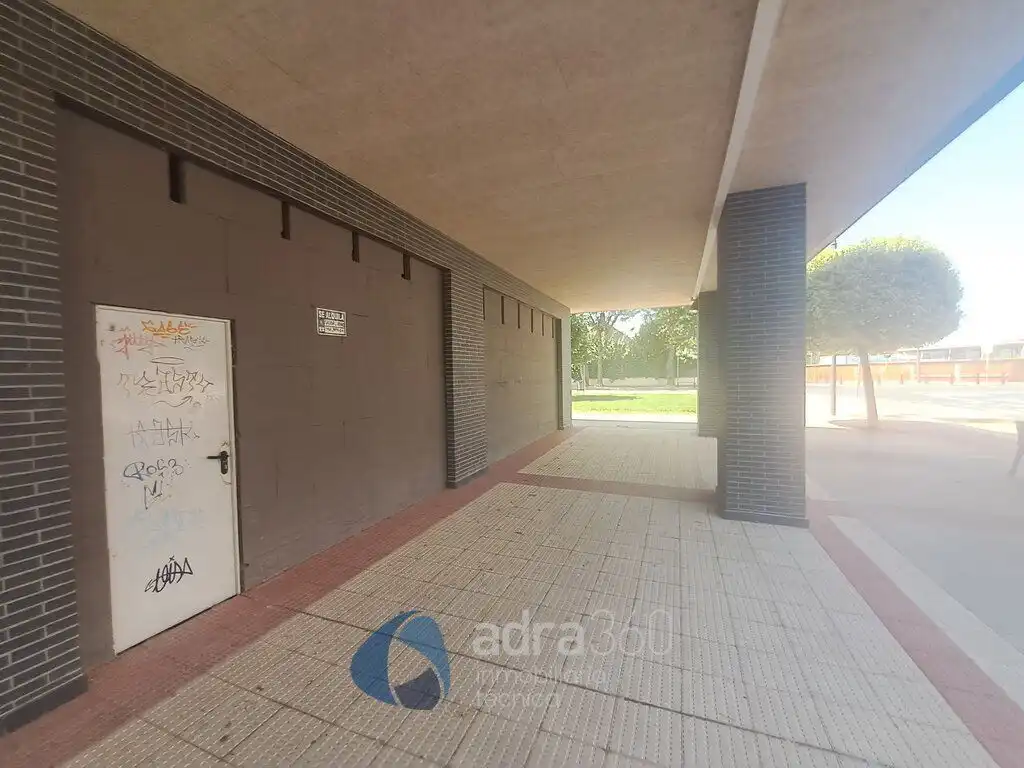 Local de alquiler en  Logroño
