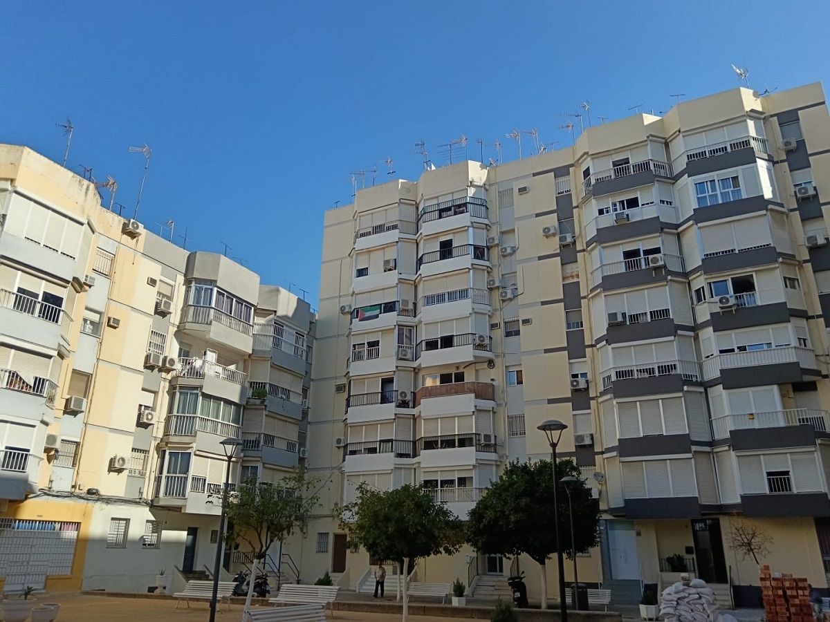 Vista exterior de Piso en venta en  Sevilla Capital