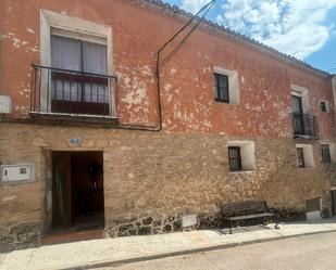 Vista exterior de Finca rústica en venda en Sayatón amb Traster i Moblat