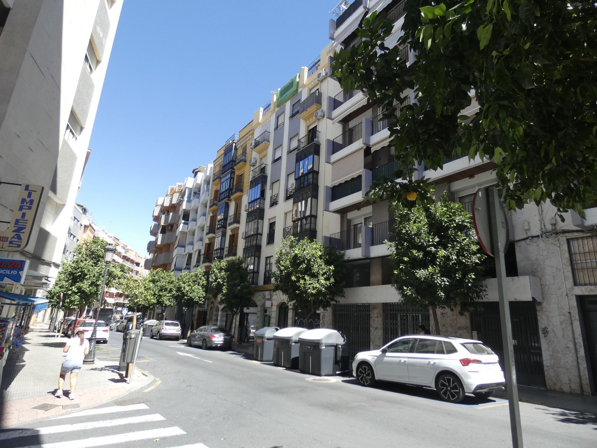 Vista exterior de Pis en venda en  Huelva Capital amb Aire condicionat