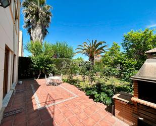 Jardí de Casa adosada en venda en  Zaragoza Capital amb Aire condicionat, Terrassa i Piscina comunitària
