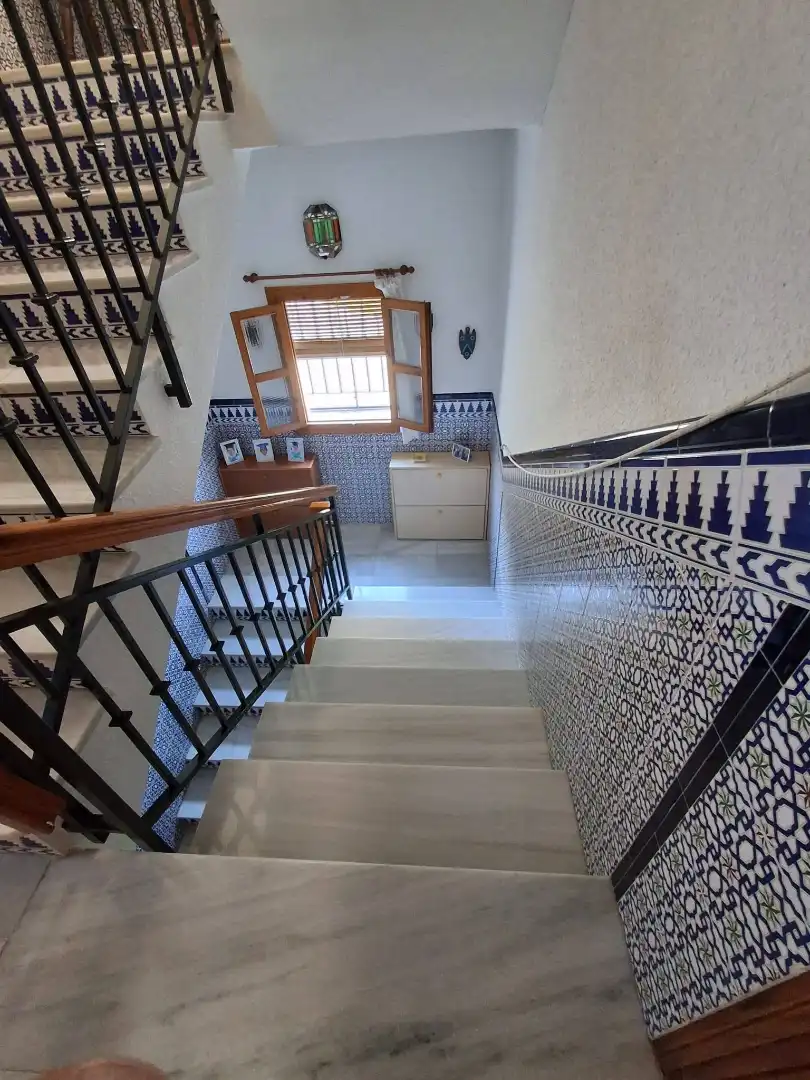 Haus oder Chalet zum Verkauf in Loja mit Heizung, Privatgarten und Terrasse