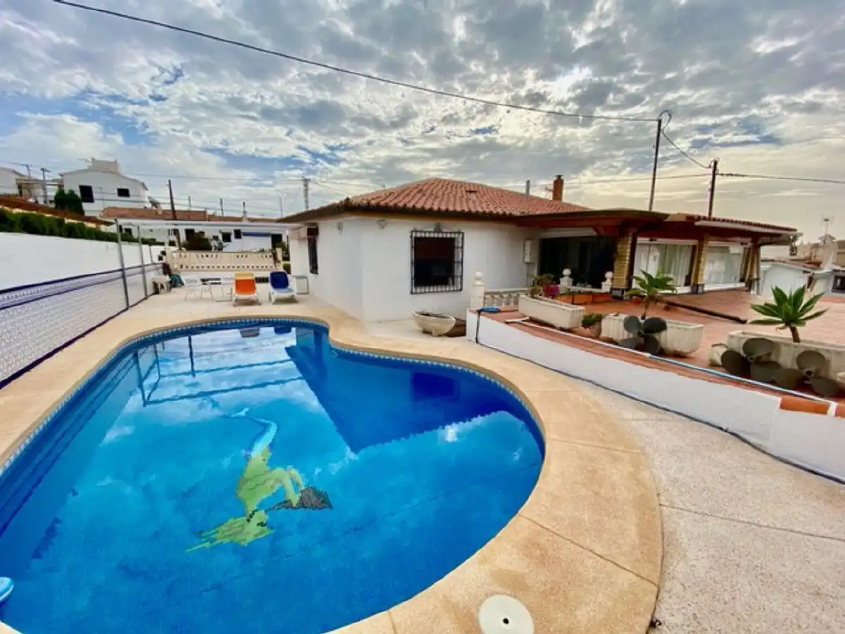 Casa amb piscina en venda a Platja de Vila Joiosa