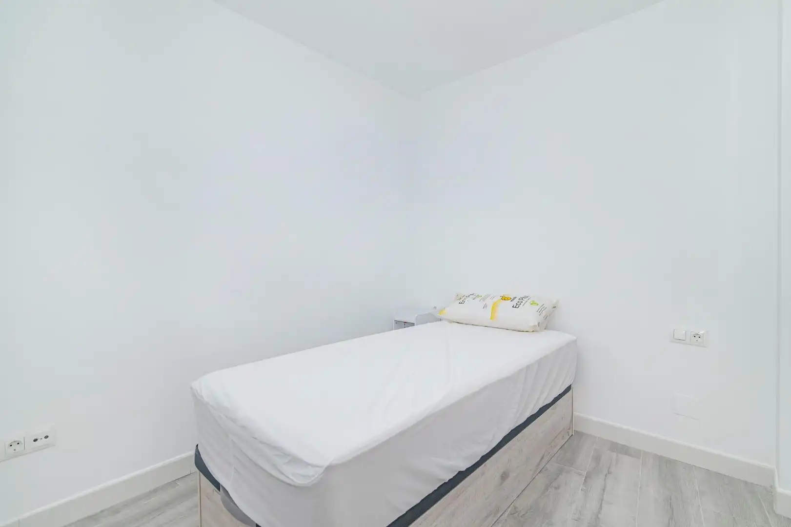 Schlafzimmer von Wohnung zur Miete in Granada mit Möbliert und Alarm
