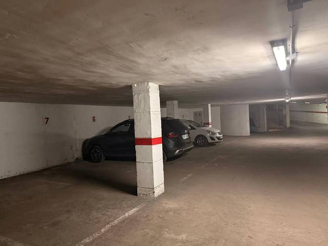 Garaje en Venta en Carrer Ciutat de Barcelona en Germaníes - Juzgados