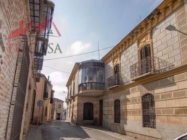 Casa con balcone in vendita a Calle Mártires