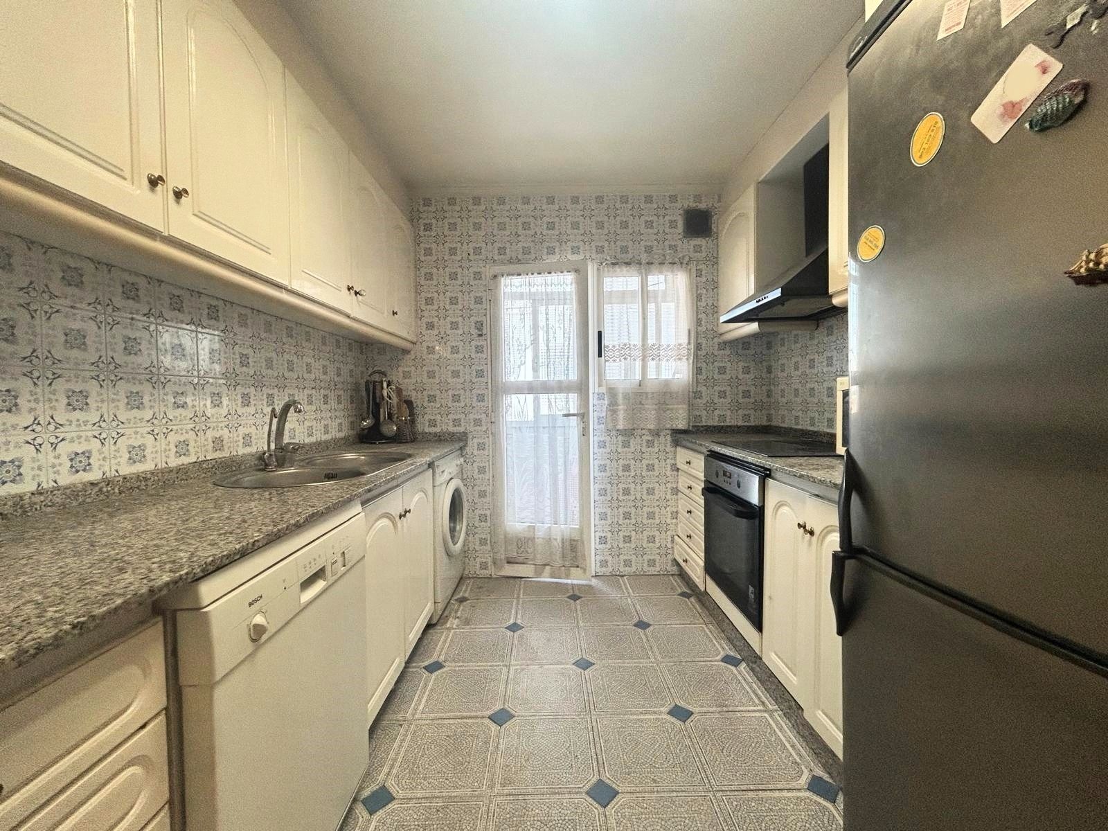 Kitchen of Flat for sale in Benetússer  with Air Conditioner and Balcony