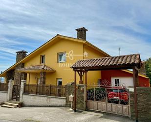 Vista exterior de Casa o xalet en venda en Narón amb Terrassa i Balcó