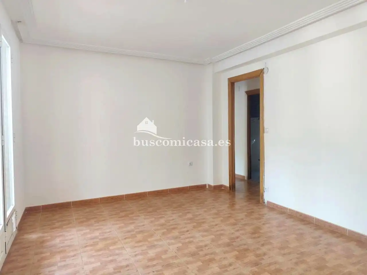 Habitación de Planta baja en venta en Jaén con Terraza y Balcón