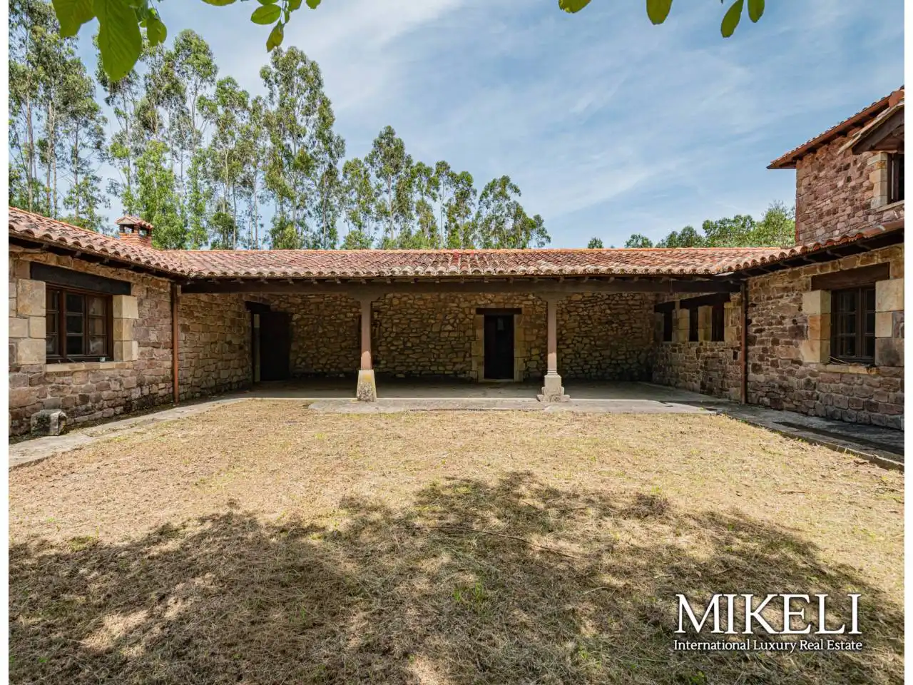 Vista exterior de Casa o chalet en venta en Escalante con Jardín privado