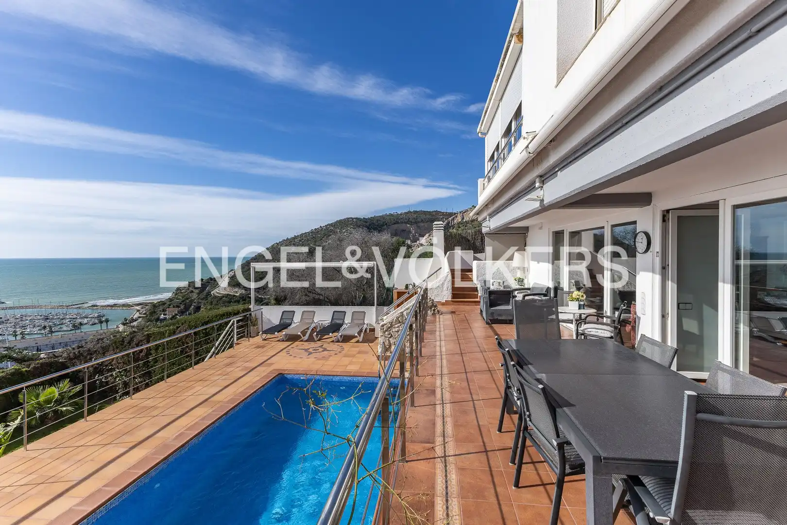 Terrassa de Casa o xalet en venda en Sitges amb Aire condicionat, Calefacció i Jardí privat