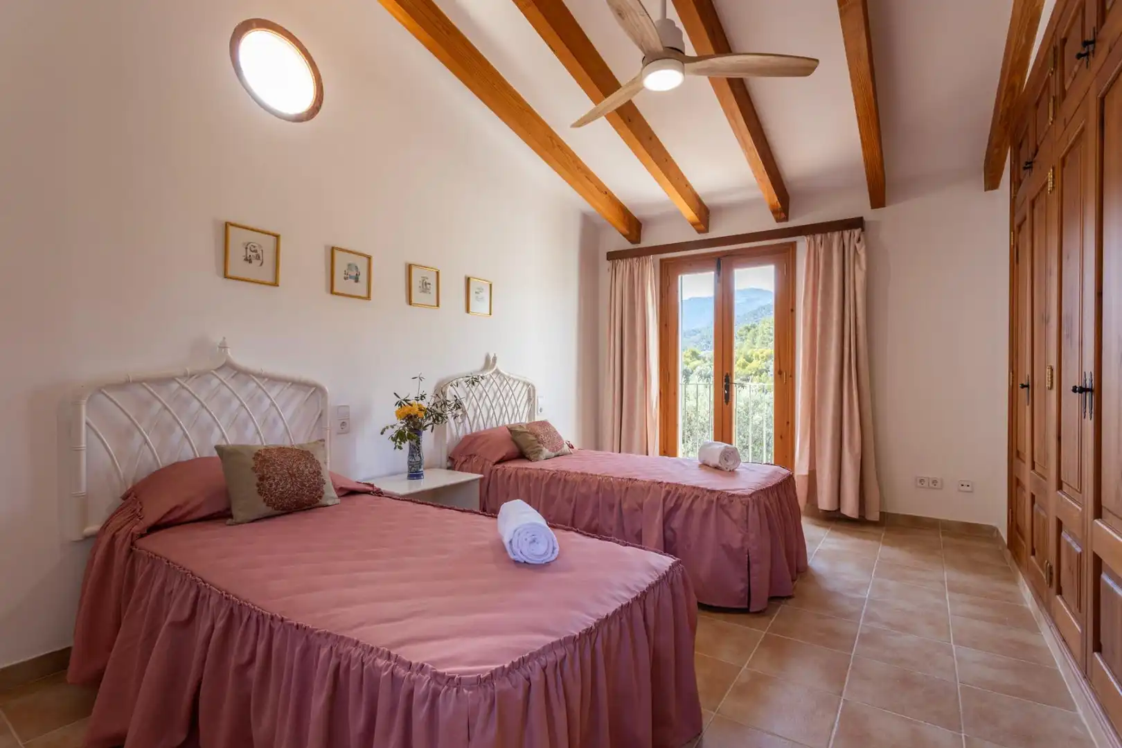 Habitación de Finca rústica de alquiler en Selva con Jardín privado
