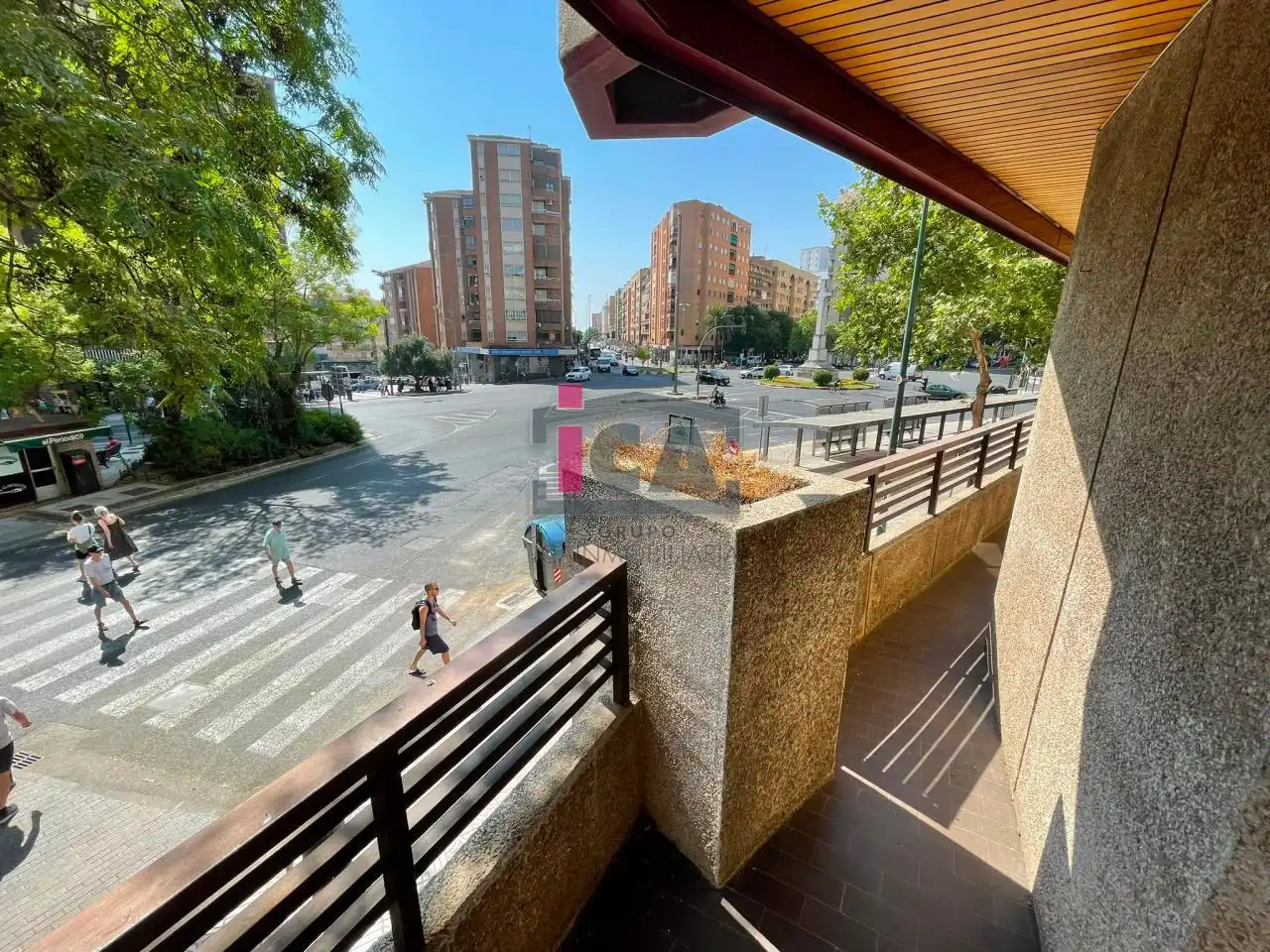 Außenansicht von Wohnung zur Miete in Cáceres mit Heizung, Terrasse und Abstellraum
