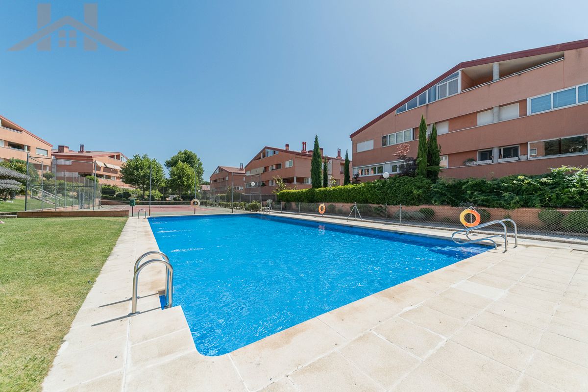 Swimming pool of Duplex for sale in El Escorial  with Heating, Storage room and Furnished
