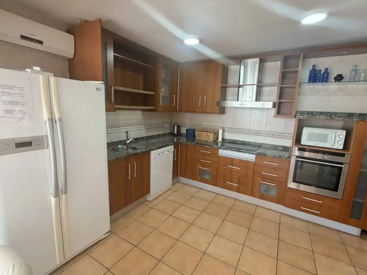 Cocina de Apartamento de alquiler en Almuñécar con Terraza