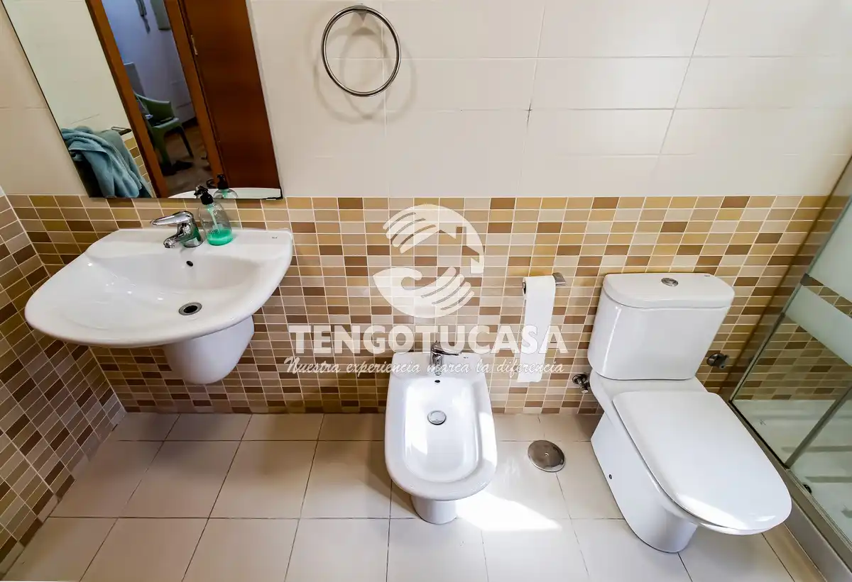 Bathroom of Detached homes for rent in Madrid  with Air Conditioner, Heating and Private garden