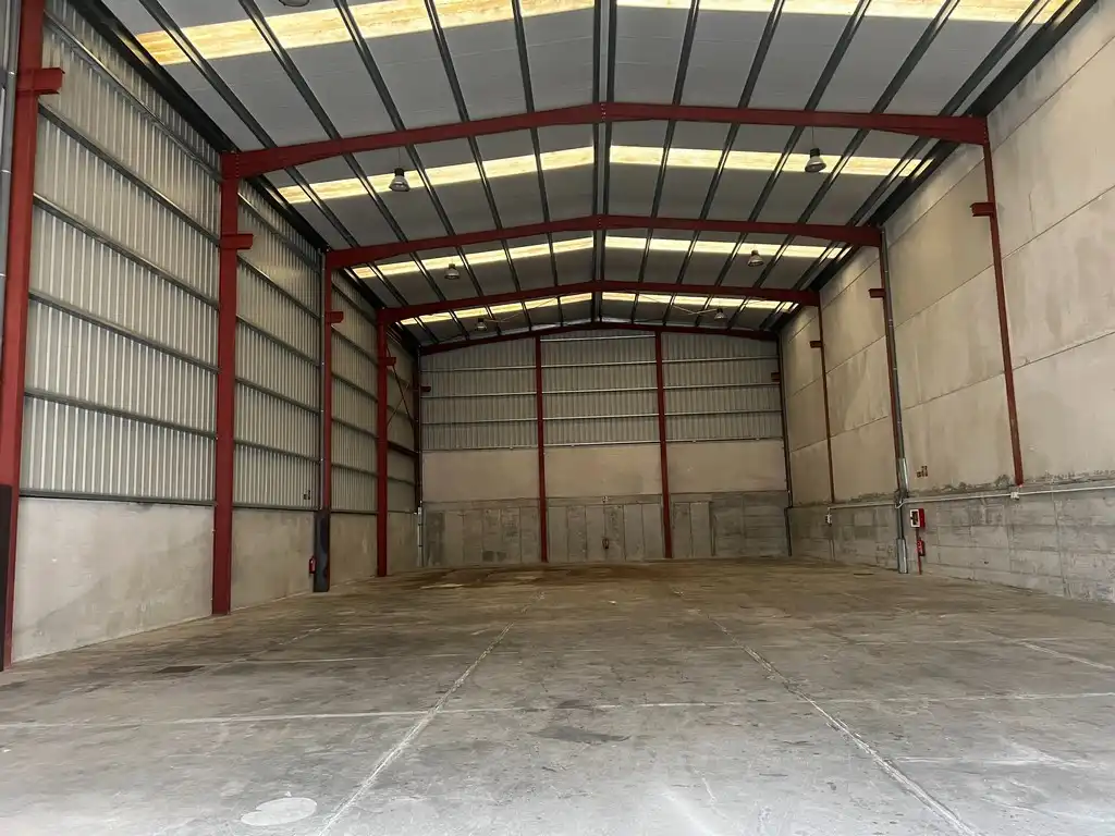 Nau industrial de lloguer a Rua dos Afiadores 2a, imagen 2