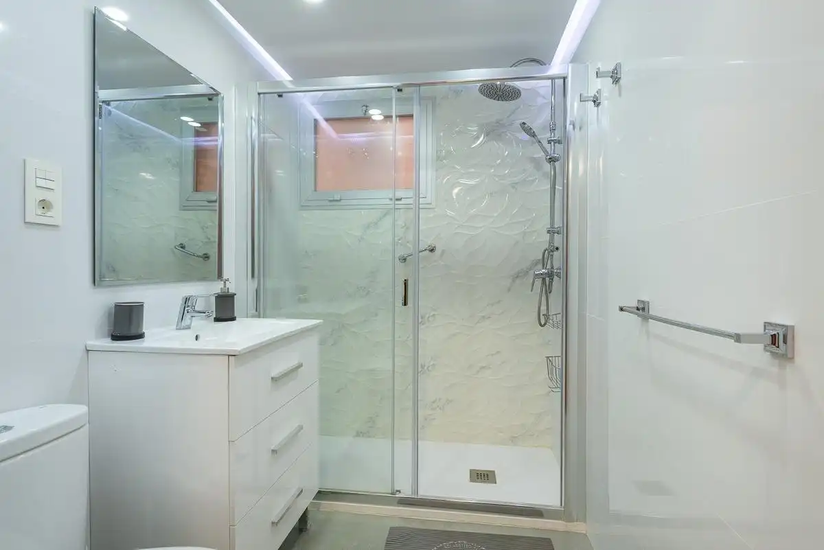 Bathroom of Flat for rent in Málaga  with Air Conditioner, Terrace and Furnished