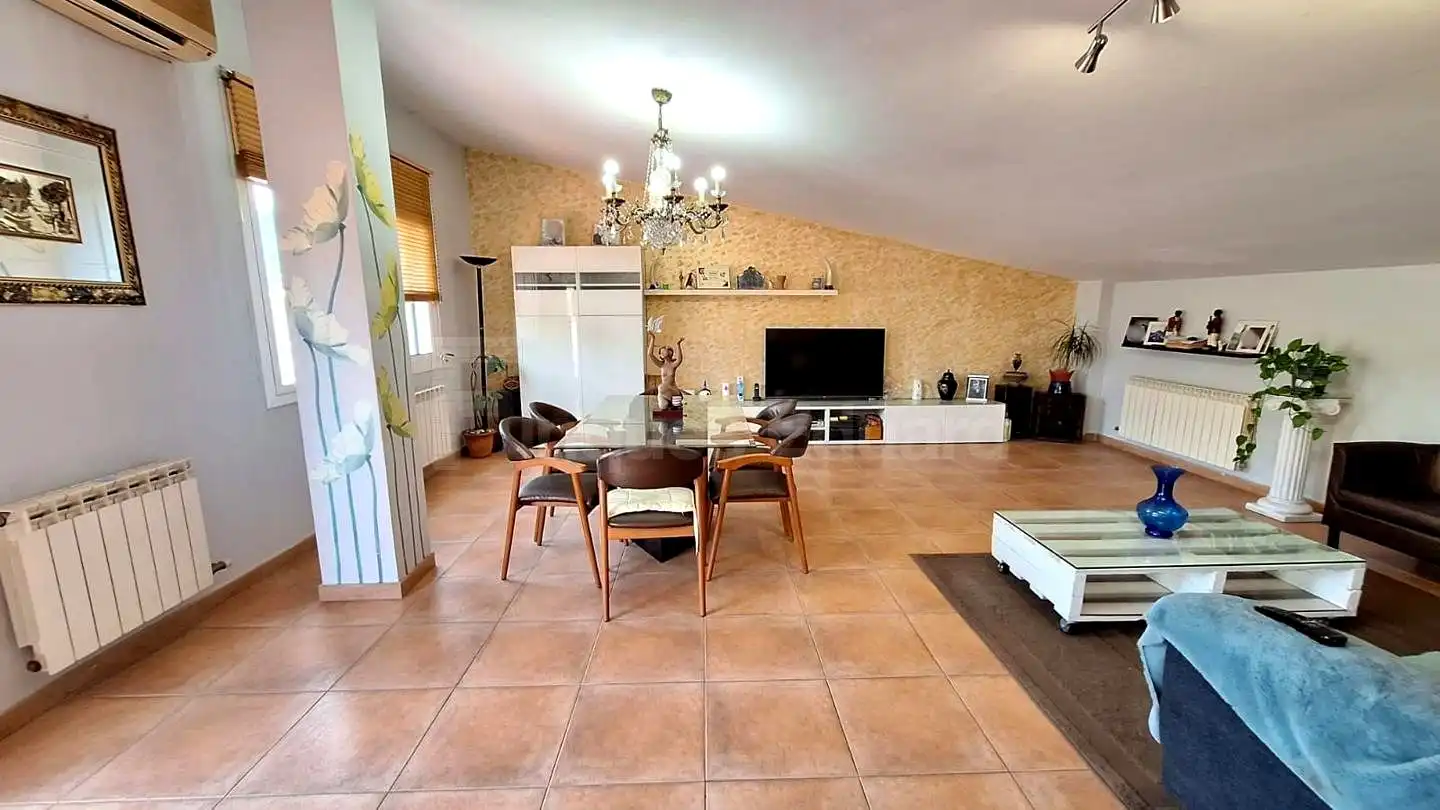 Sala d'estar de Casa o xalet en venda en Argentona amb Aire condicionat, Terrassa i Balcó