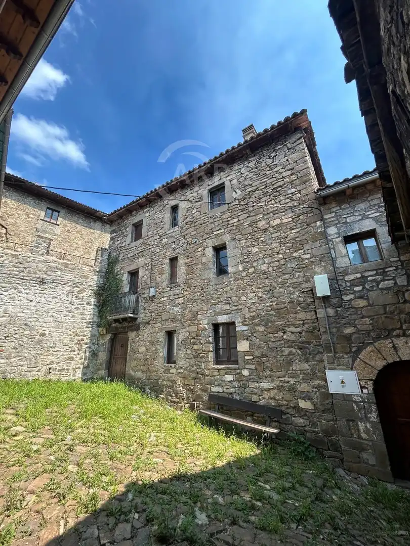 Vista exterior de Casa o chalet en venta en Roncal / Erronkari con Calefacción, Terraza y Amueblado