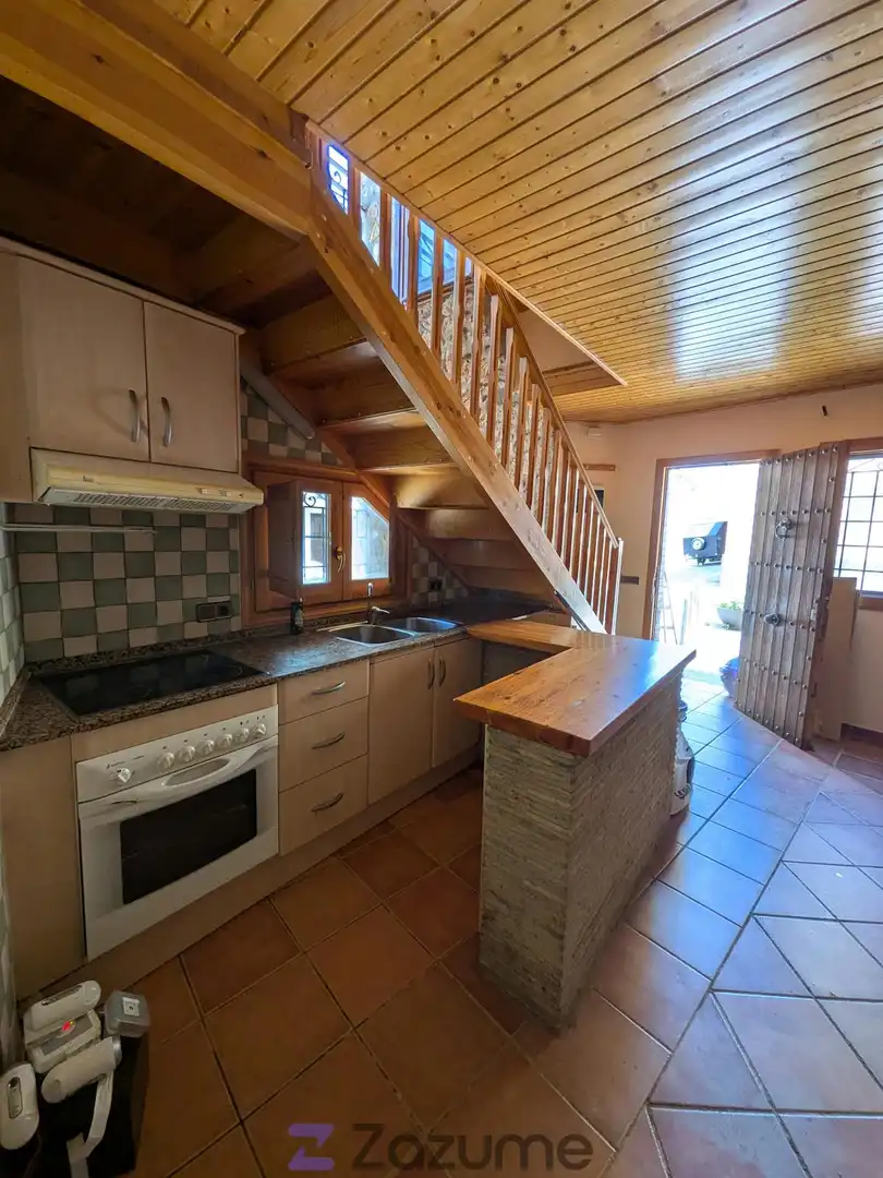 Cocina de Casa o chalet de alquiler en Cabra del Camp con Horno, Balcón y Se aceptan mascotas