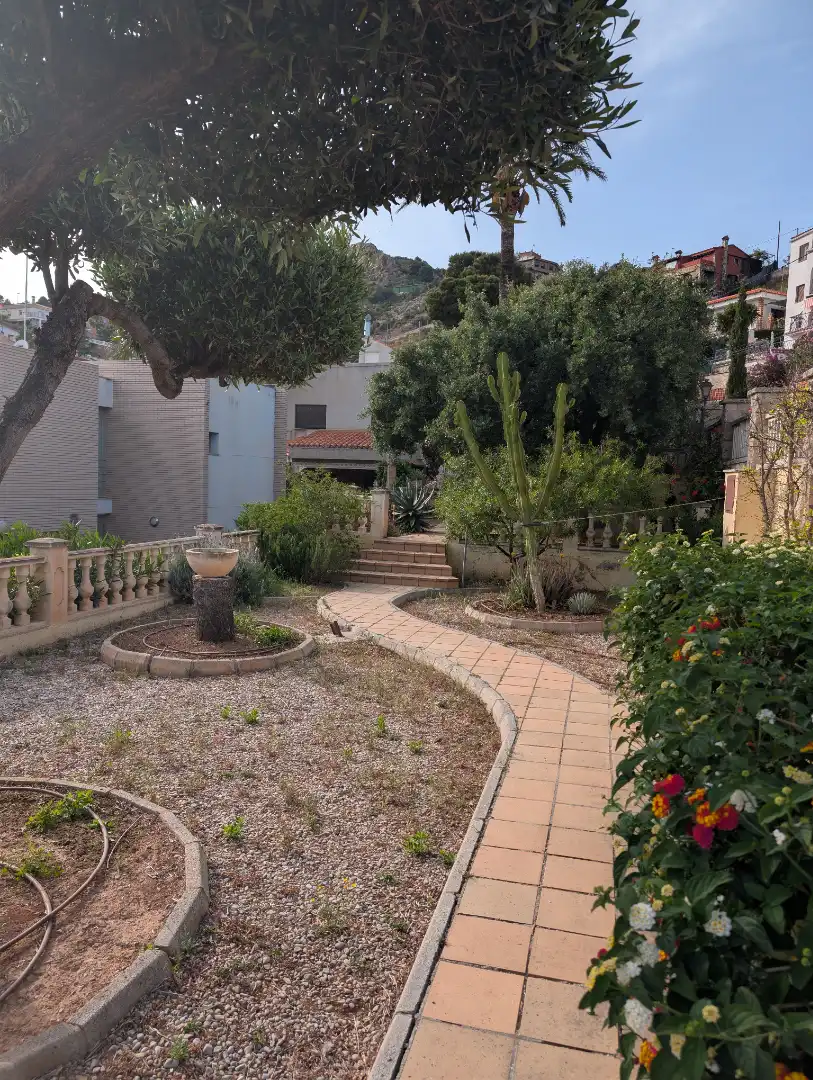 Jardín de Casa o chalet en venta en Castellón de la Plana / Castelló de la Plana con Calefacción, Jardín privado y Terraza