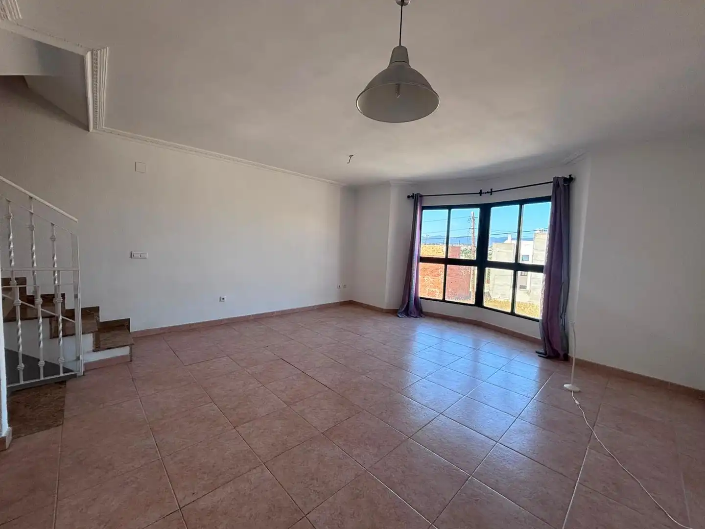 Sala d'estar de Casa o xalet de lloguer en Benaguasil