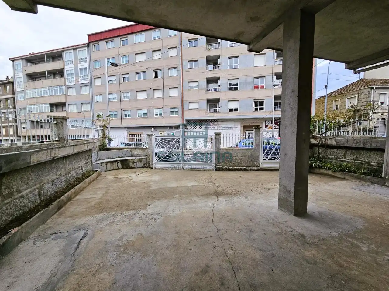 Parking de Casa o chalet en venta en Ribadavia con Calefacción, Jardín privado y Trastero