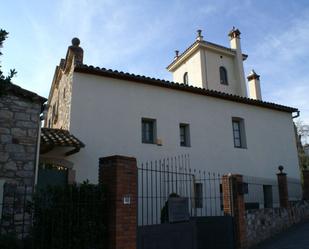Vista exterior de Finca rústica en venda en Bigues i Riells amb Calefacció, Traster i Piscina