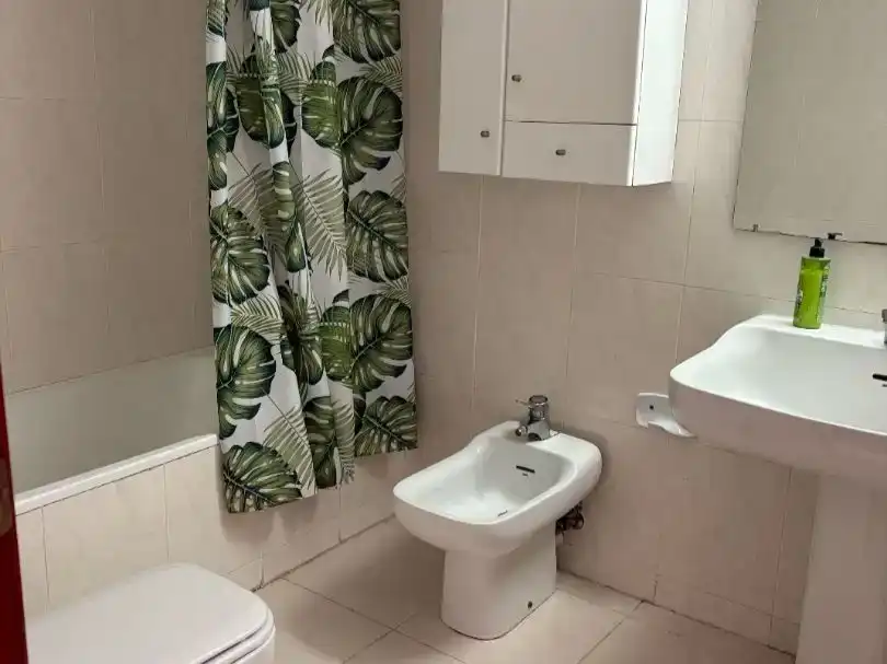 Bany de Pis en venda en Tarragona amb Jardí privat i Balcó