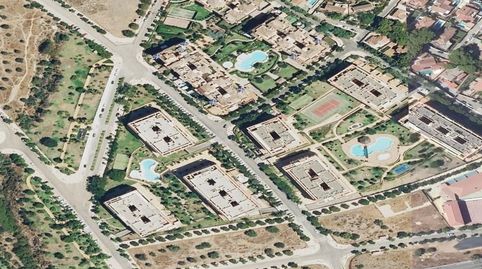 Foto 2 de Piso en venta en Los Altos del Olivar, Loma de los Riscos, Torremolinos