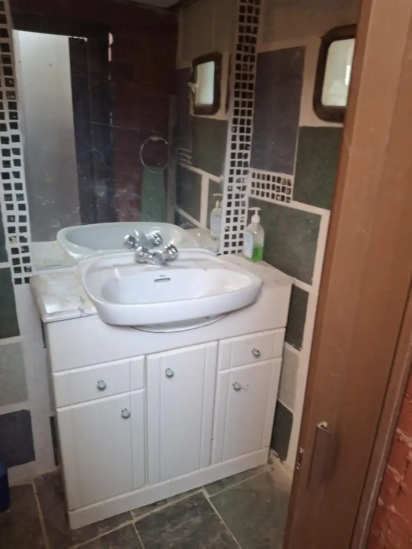 Bany de Residencial en venda en Escariche