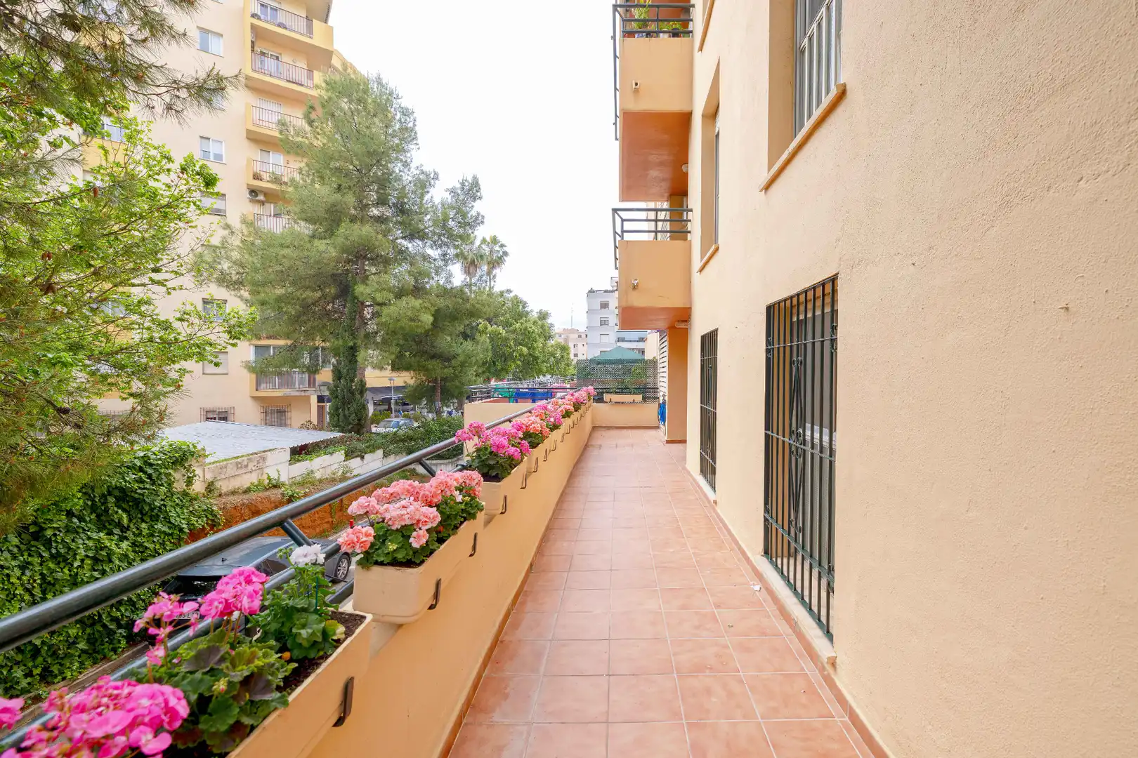 Exterior view of Flat for sale in Marbella  with Terrace and Storage room