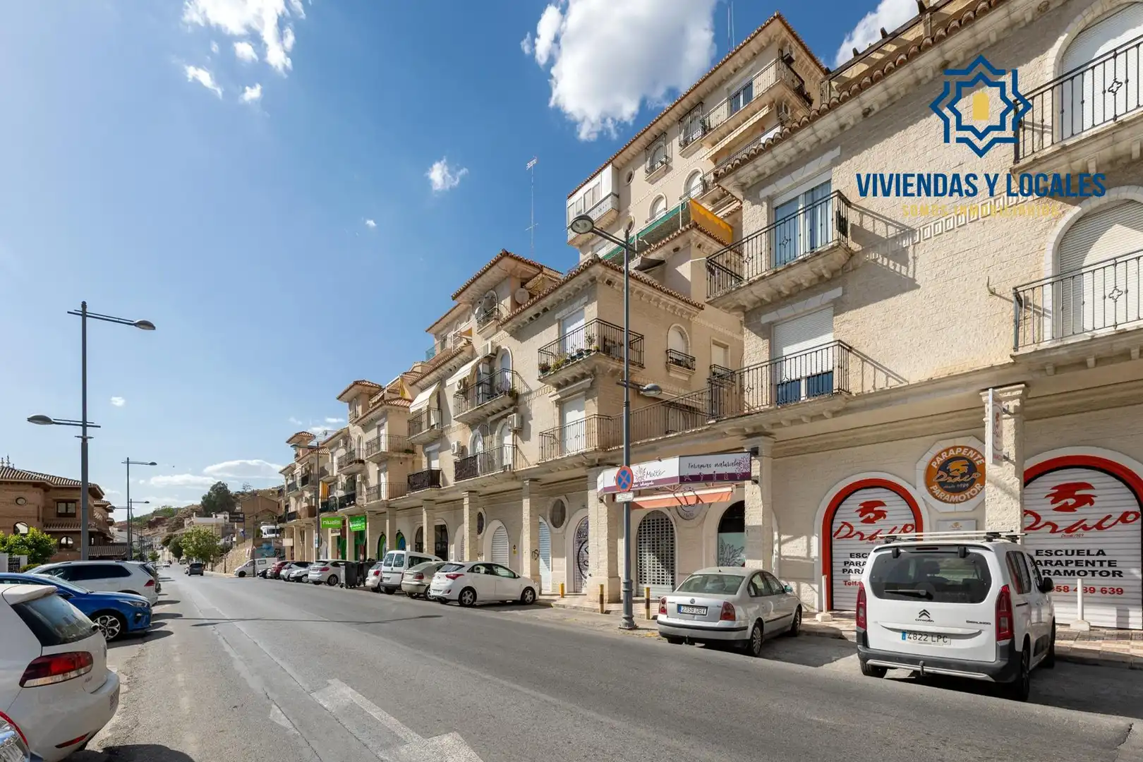 Vista exterior de Piso en venta en Cenes de la Vega con Trastero y Balcón