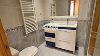 Bathroom of Flat for sale in  Logroño  with Air Conditioner, Swimming Pool and Balcony