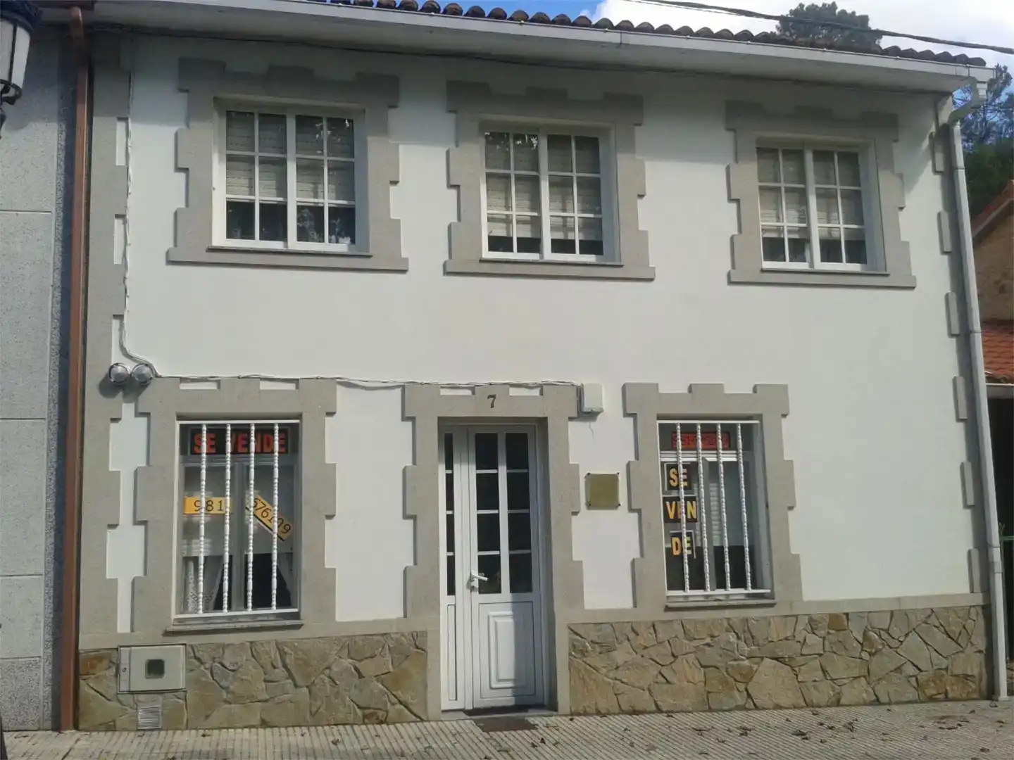 Vista exterior de Casa adosada en venda en Vilasantar