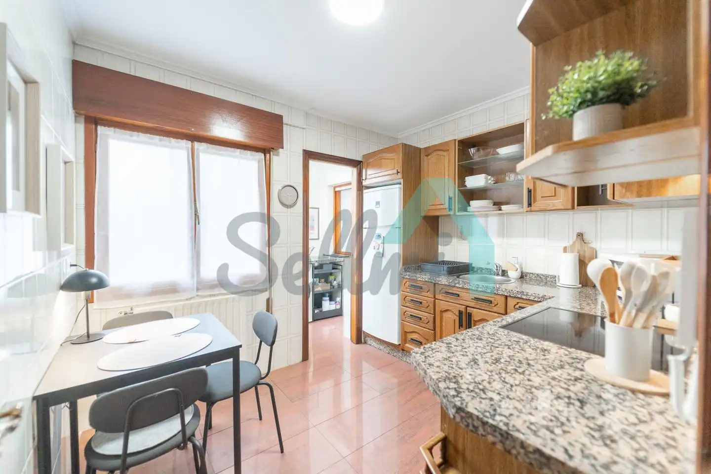 Küche von Wohnung zur Miete in Oviedo  mit Heizung, Parkett und Möbliert