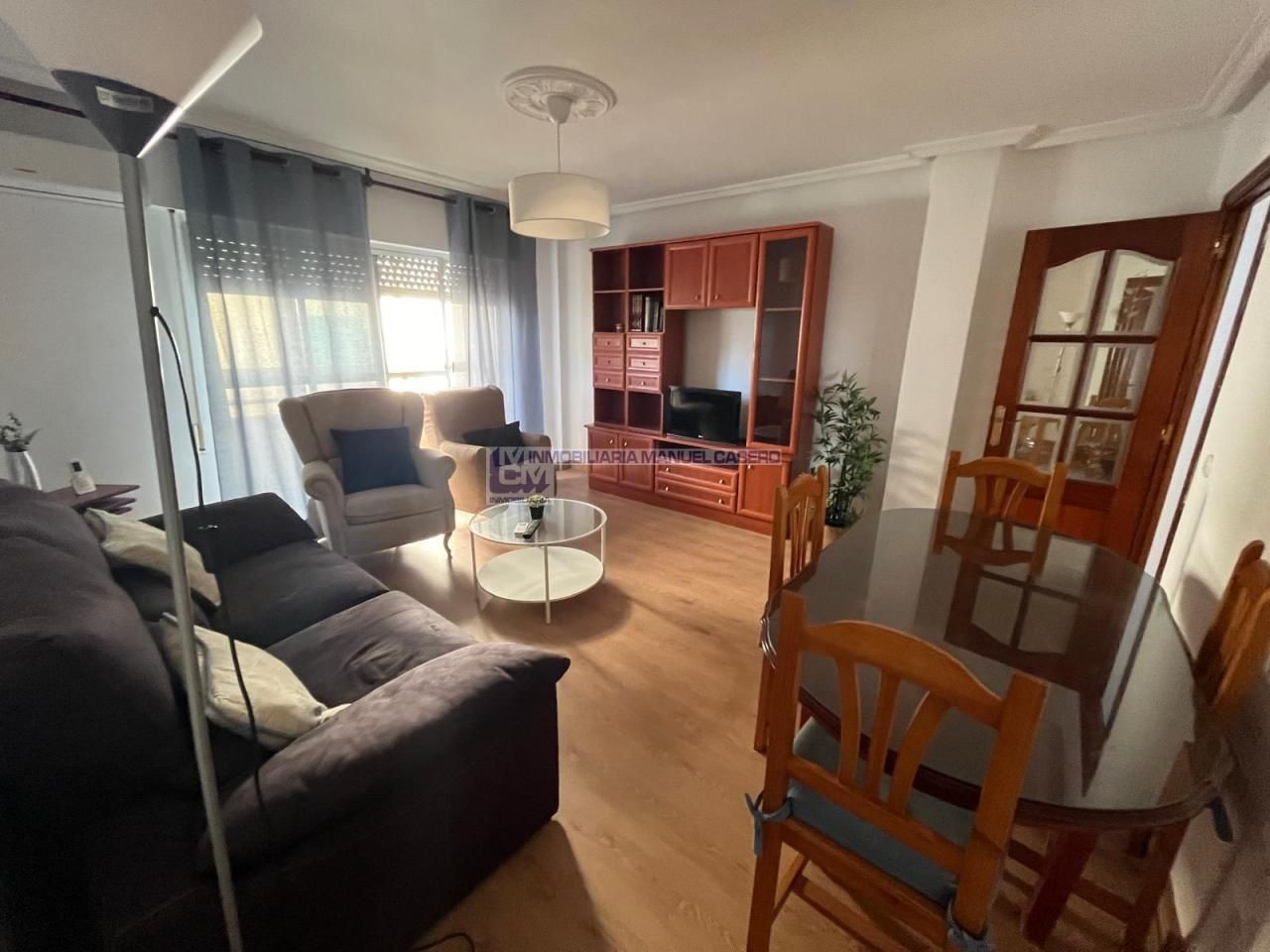 Sala d'estar de Pis de lloguer en Cáceres Capital amb Aire condicionat i Moblat